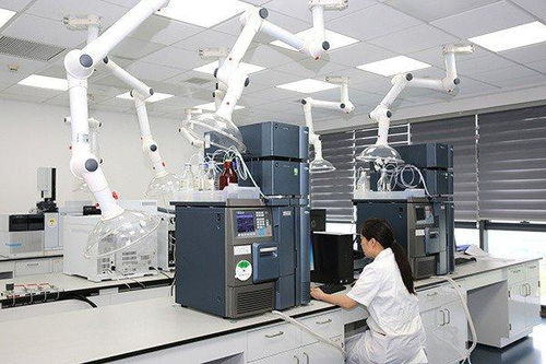 康婷集團(tuán)榮獲“社會(huì)責(zé)任先進(jìn)企業(yè)”獎(jiǎng)并推動(dòng)ERP系統(tǒng)開發(fā)，彰顯企業(yè)責(zé)任與創(chuàng)新實(shí)力